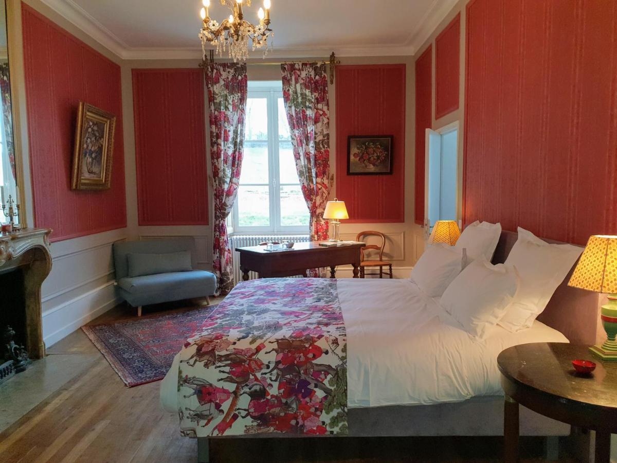 Chateau De Mauvilly Bed & Breakfast Екстериор снимка